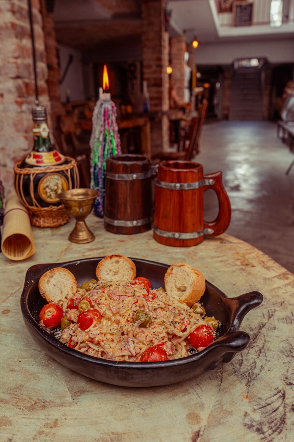 JUAN VIII – PLATOS (6)